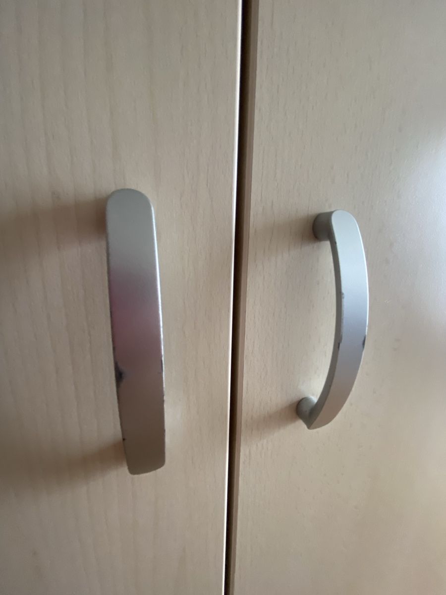 Ikea Armoires: Ikea-Schrank – D'occasion à St. Gallen par liv_p7nb 3